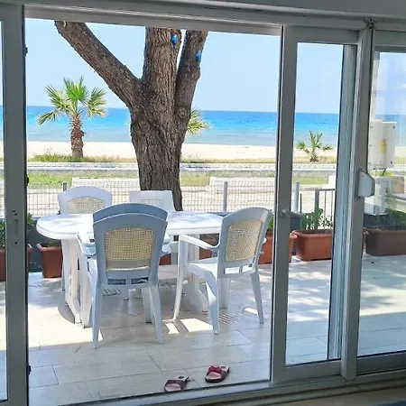 Plaj كوشاداسيه