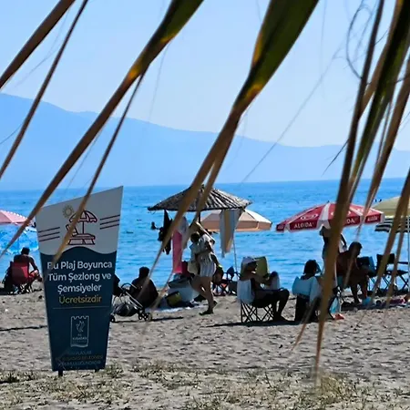 Plaj Κουσάντασι